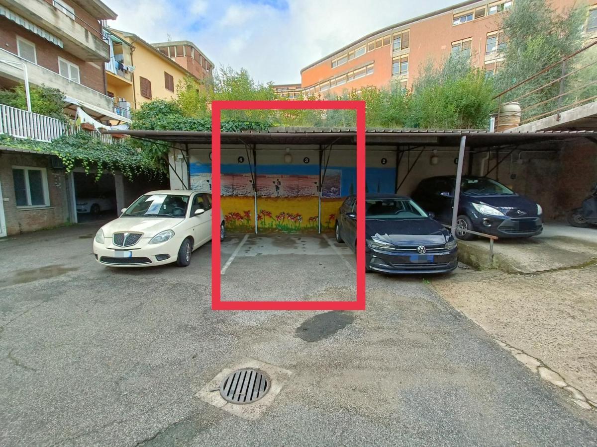Апартаменты Firsthouse - Nel Centro Storico Con Parcheggio Gratuito Сиена Экстерьер фото