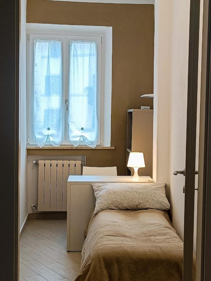 Апартаменты Firsthouse - Nel Centro Storico Con Parcheggio Gratuito Сиена Экстерьер фото